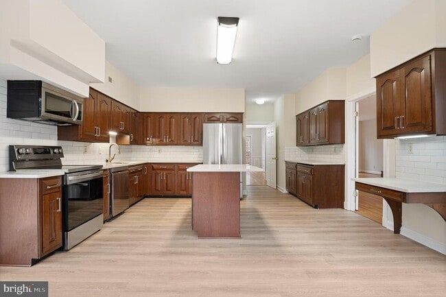 Building Photo - 13620 Canal Vista Ct