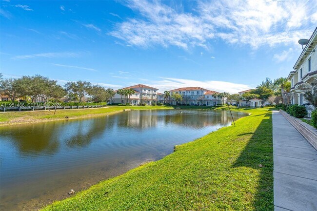 Building Photo - 2735 SW 81st Terrace