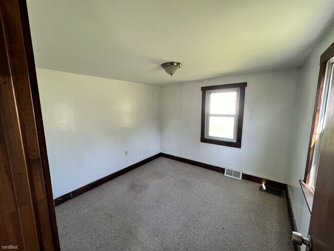 Building Photo - 2 br, 1 bath House - 24 Coolidge Street B