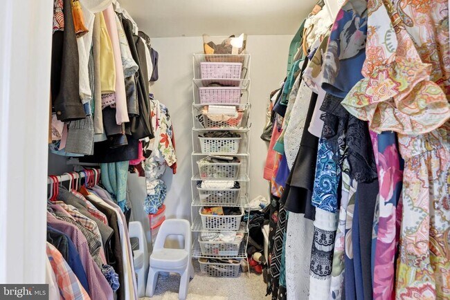 Building Photo - 15300 Beaverbrook Ct