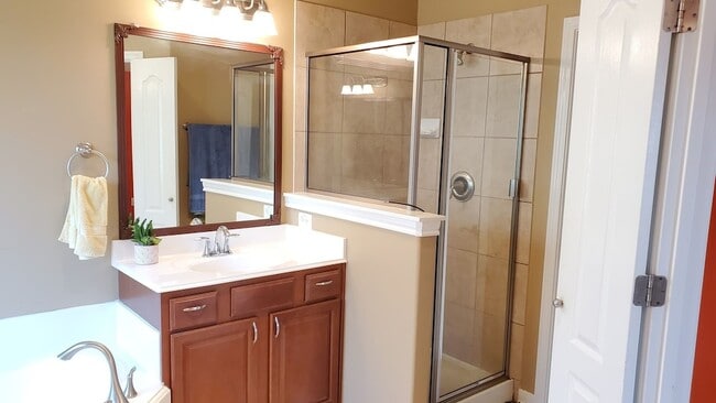 Building Photo - 12027 Grace Hall Dr