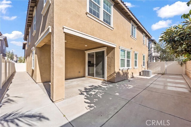 Building Photo - 6111 Rosewood Way