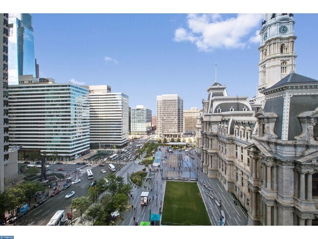 Building Photo - 1414 S Penn Square