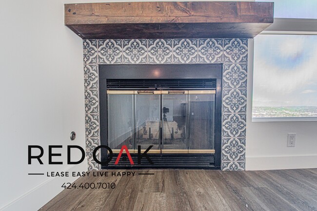 Building Photo - 2965 Waverly Dr