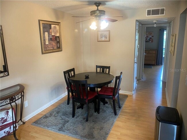 Building Photo - 9115 Tudor Dr