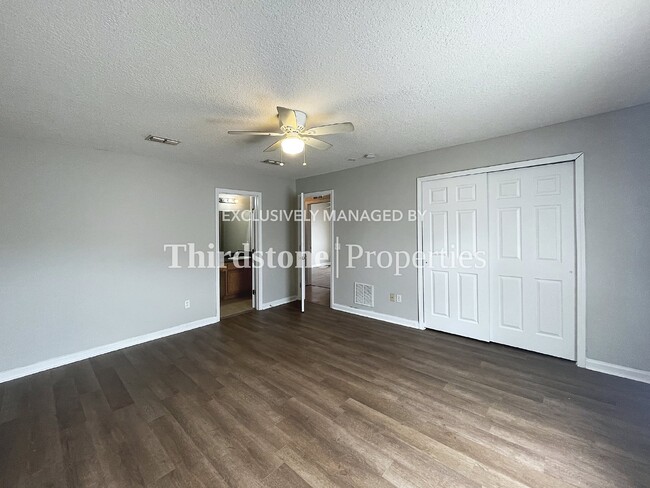 Building Photo - 9248 8th Ave