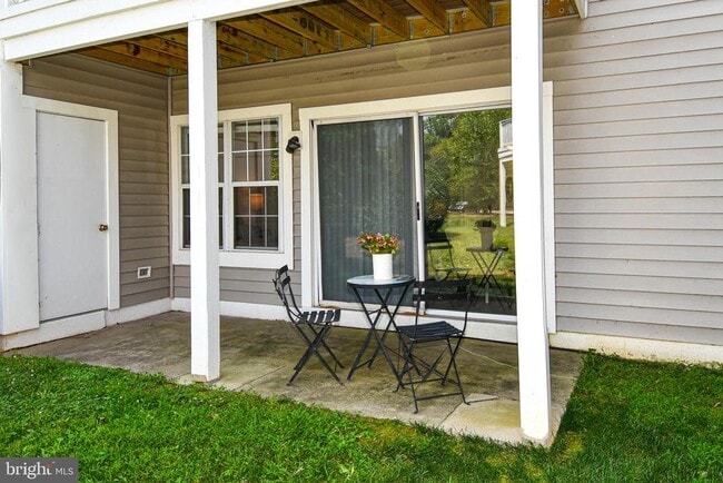 Building Photo - 2797 Yarling Ct