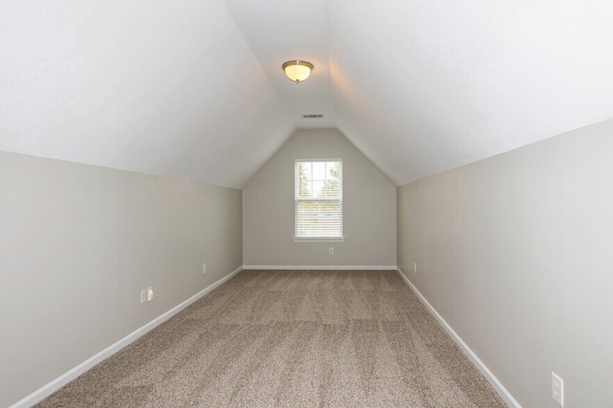 Building Photo - 13304 Eastfield Village Ln