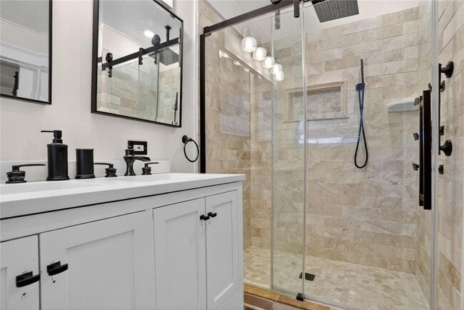 Building Photo - 203 Winter Ave