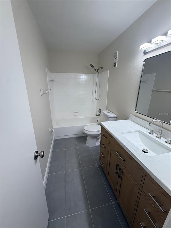 Building Photo - 5454 Bracken Ct