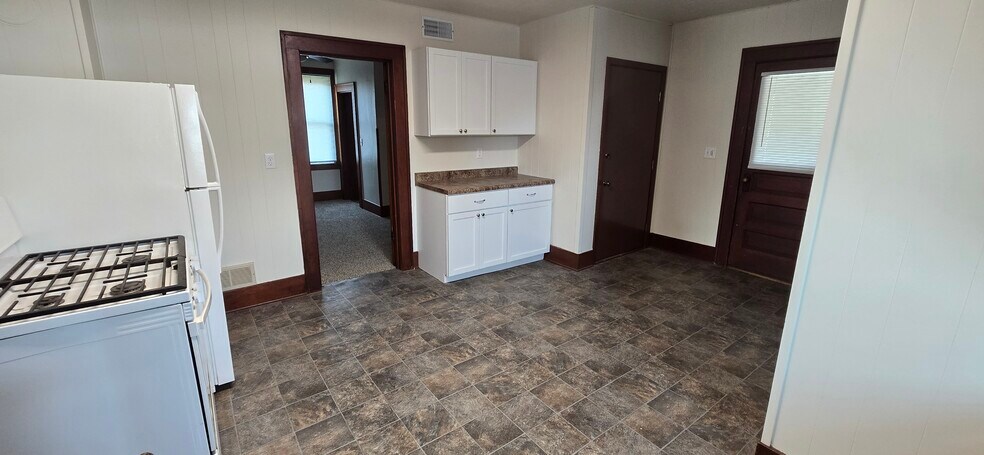 Building Photo - 2494 240th St