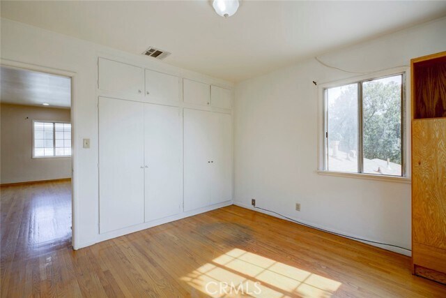 Building Photo - 1209 E Lexington Dr