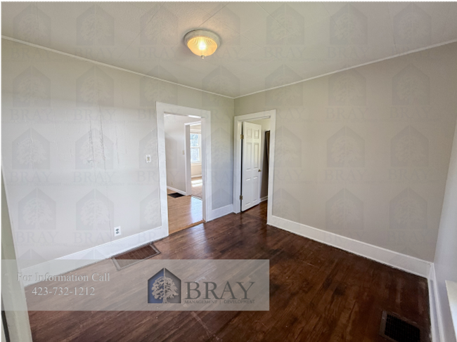 Building Photo - Charming 3-Bedroom Cottage in Kingsport