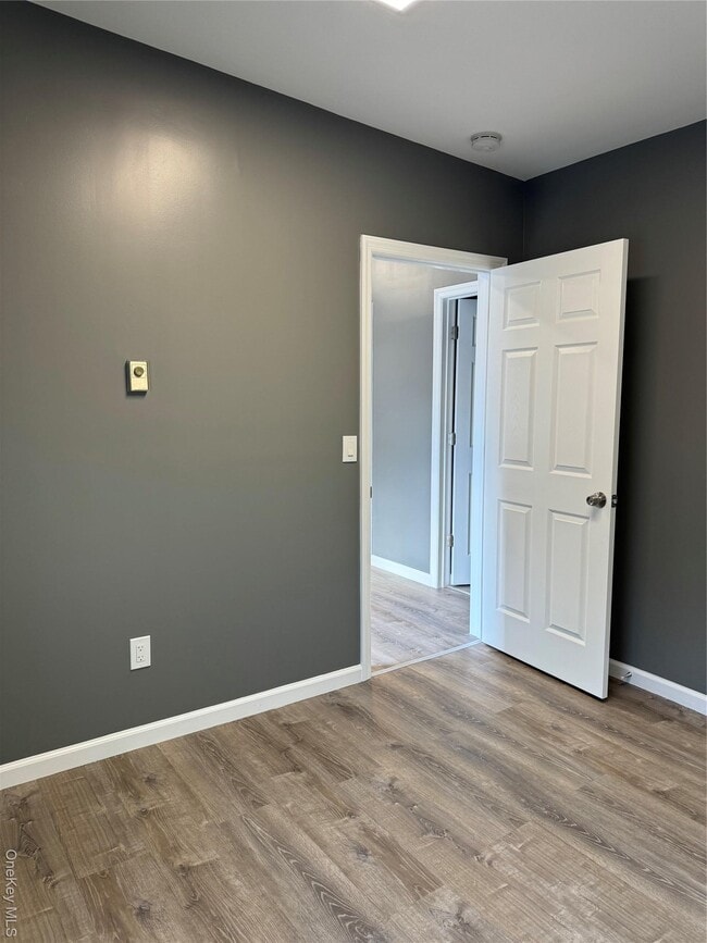 Building Photo - 21 Collegeview Ave