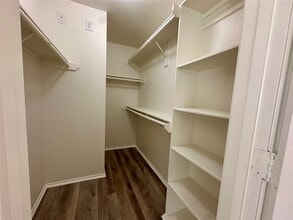 Building Photo - 15631 Barber Grove Ln