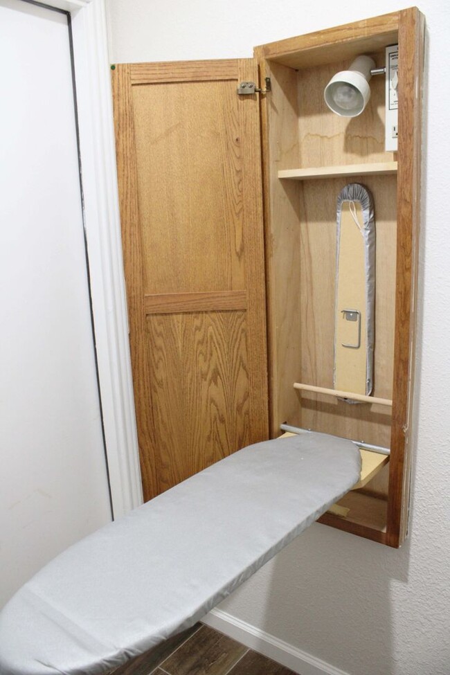 Building Photo - RENOVATED 3-BEDROOM IN REDLAND RANCH, NORT...