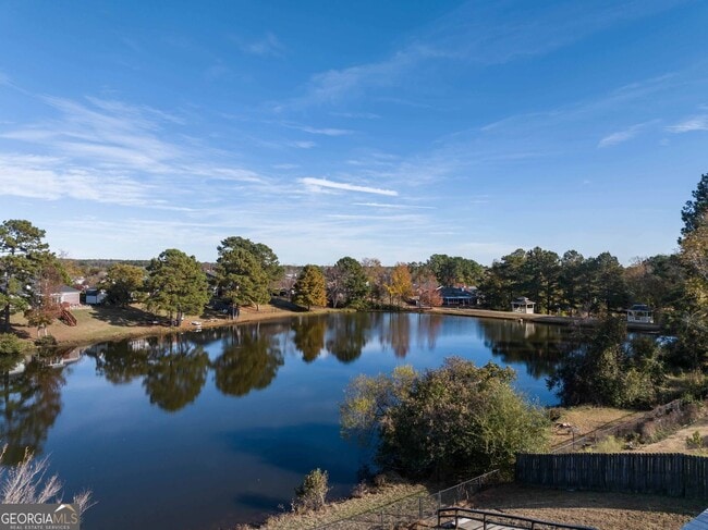 Building Photo - 7988 Westlake Dr