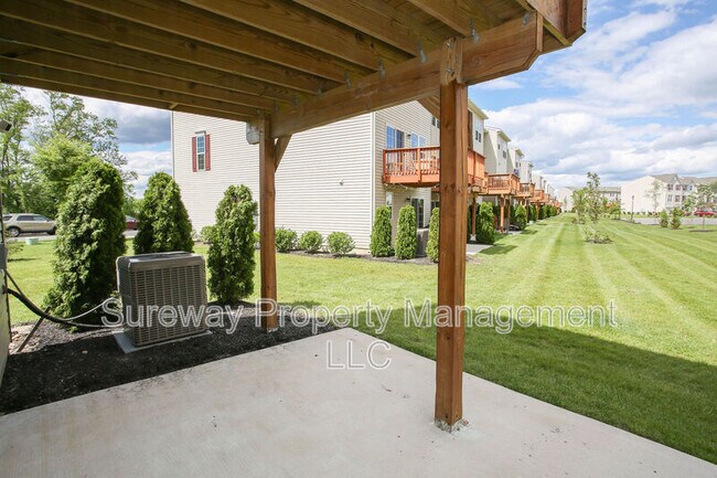 Building Photo - 185 Nathan Dr