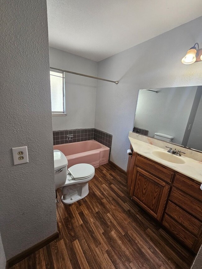Building Photo - Charming Castro Valley Retreat with 2-Car ...