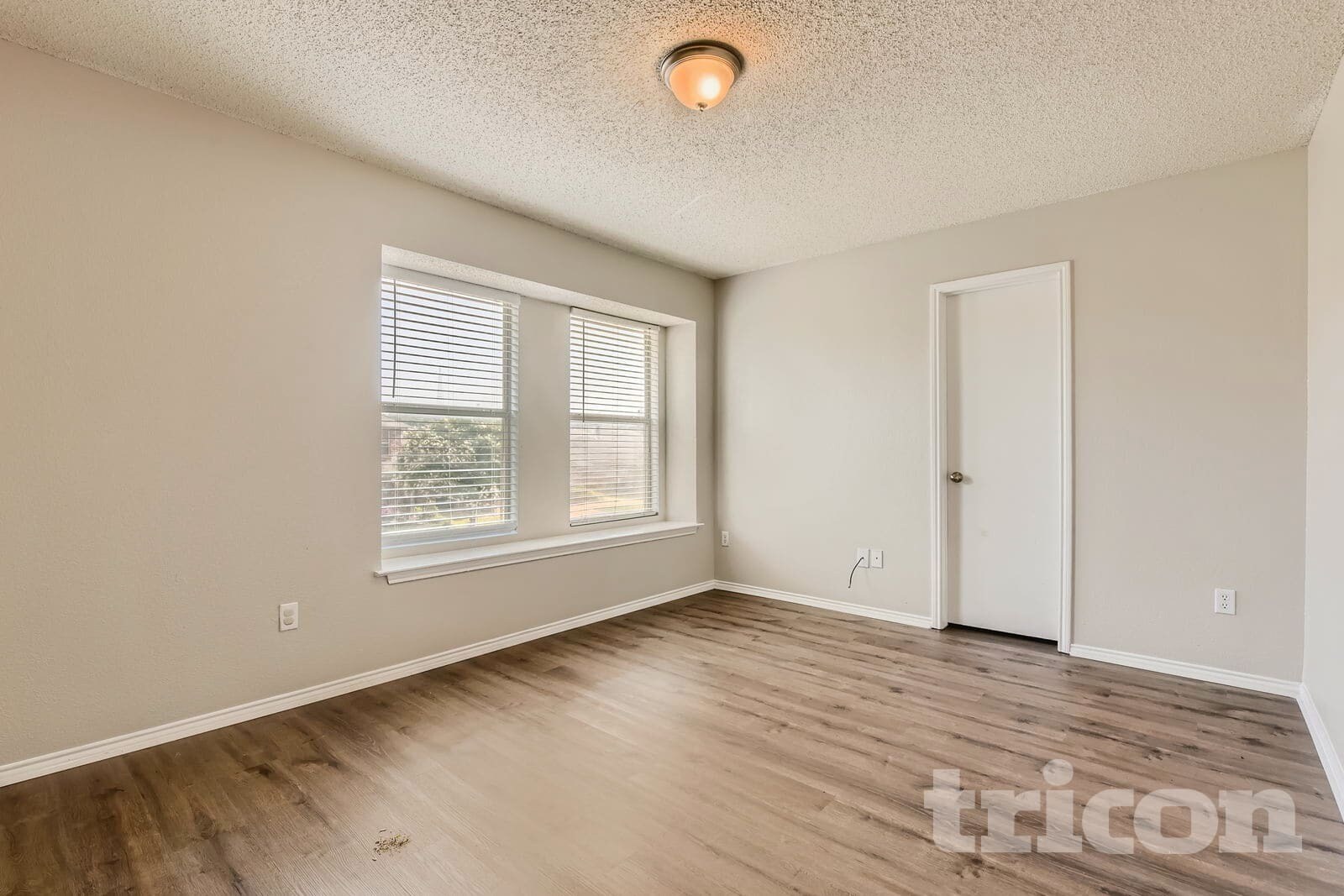 Building Photo - 4877 Trail Hollow Dr