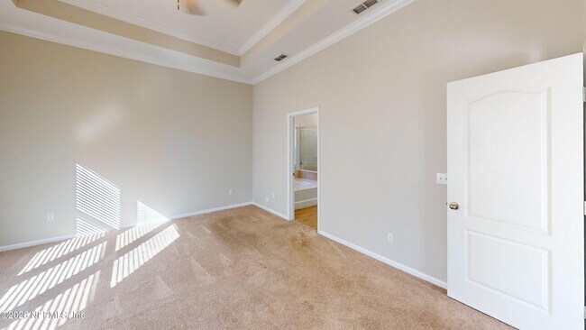 Building Photo - 15790 Whitebark Dr