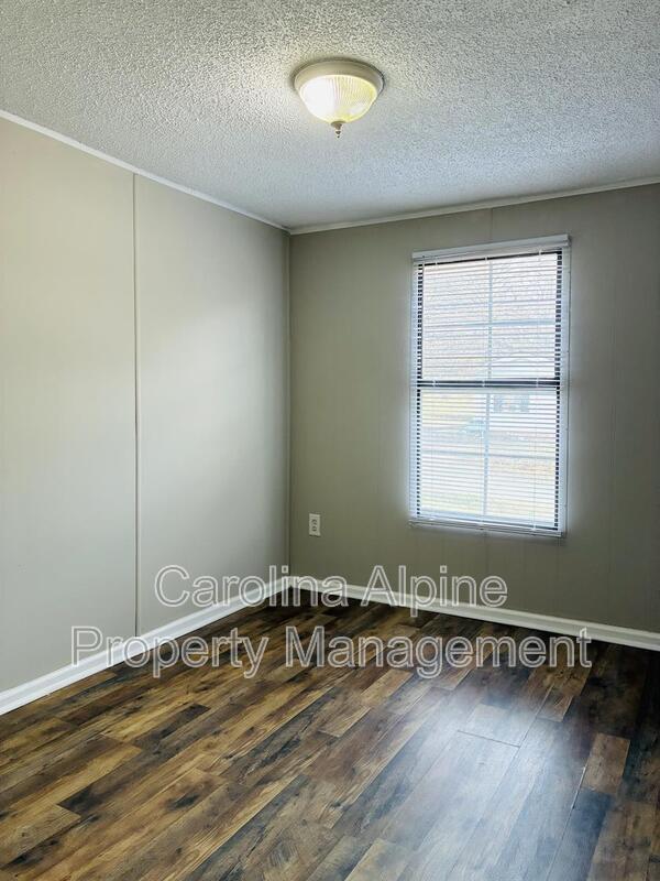 Building Photo - 3822 Towery Rd