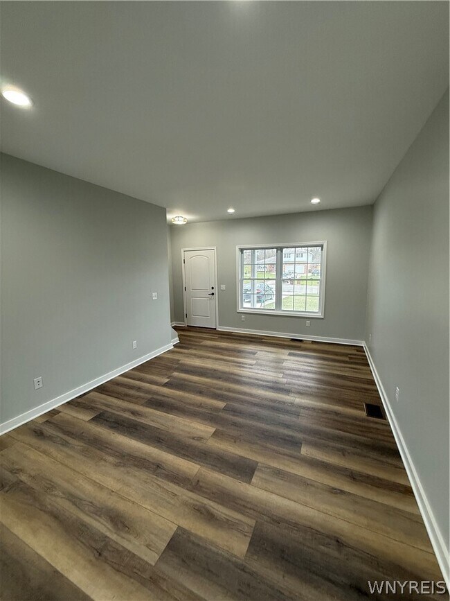 Building Photo - 5156 Berg Rd