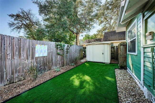 Building Photo - 1009 8th St N