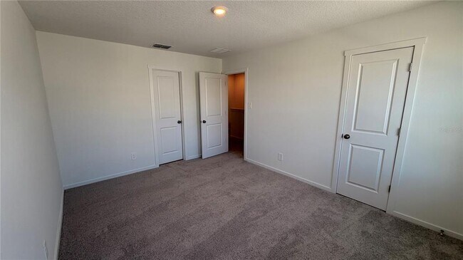 Building Photo - 807 Lynx St