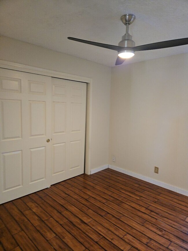 Building Photo - 4 Bedroom, 3 Bathroom! Lovely Home Coming Soon!