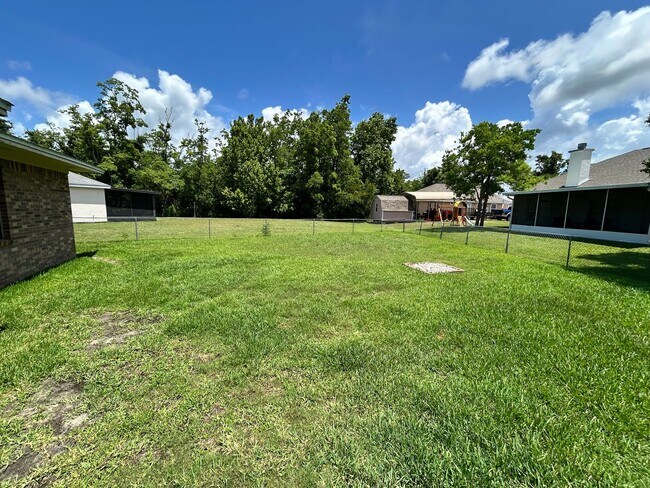 Building Photo - 249 Hannover Cir