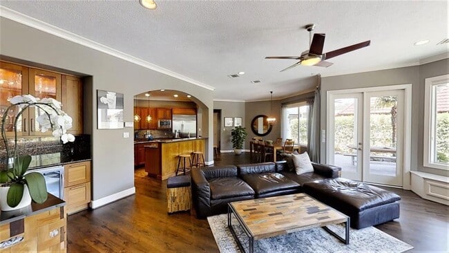 Building Photo - 1807 Sparrows Ridge