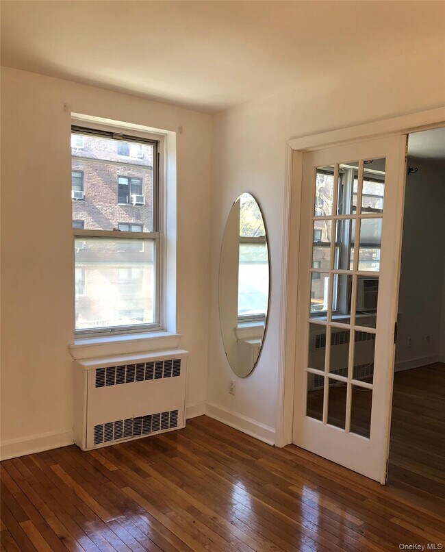 Primary Photo - 66-33 Yellowstone Blvd