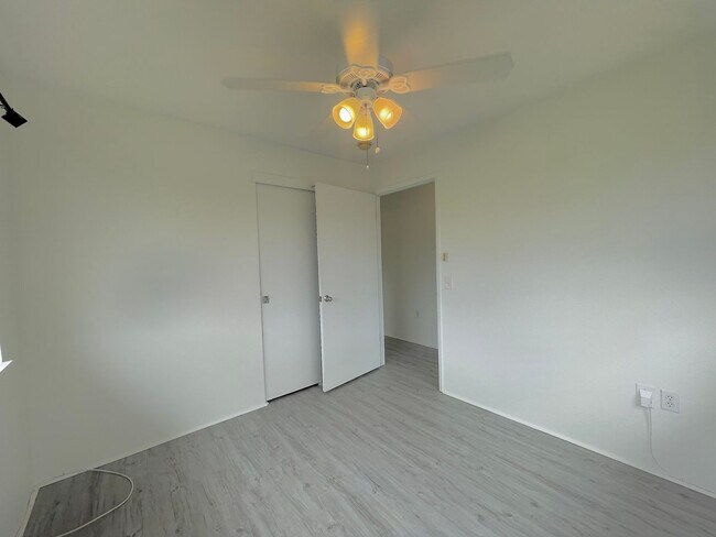 Building Photo - 95-1025 Kaapeha St #208