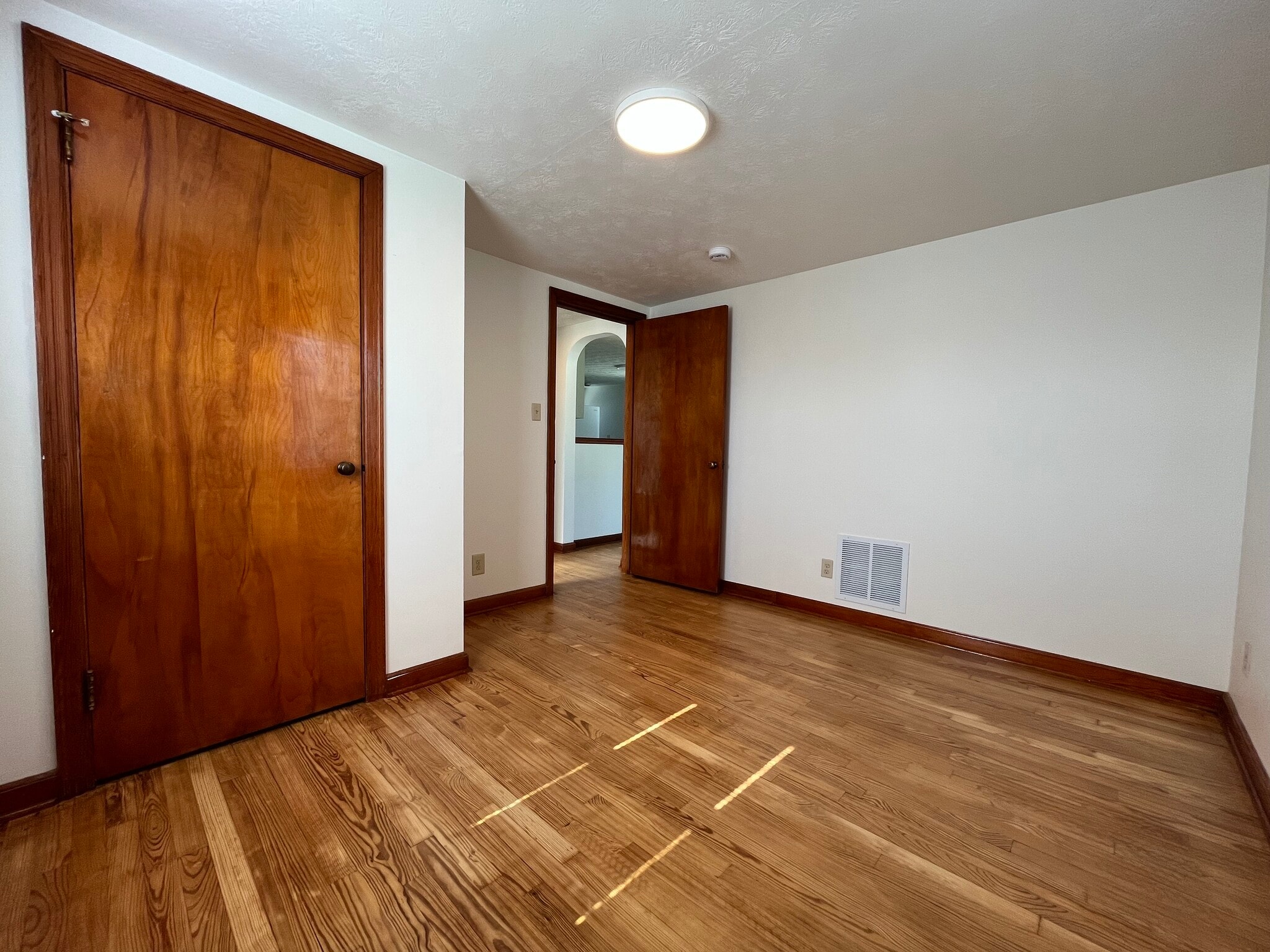 Bedroom 2 - 939 Washington Ave