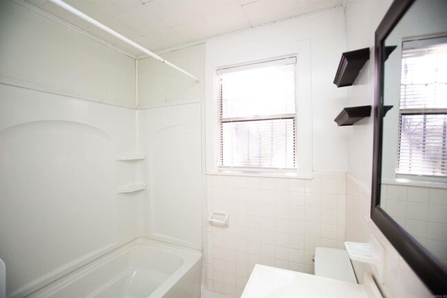 Building Photo - 5413 N Main St