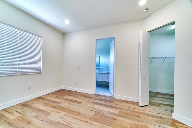 Building Photo - 10447 NW 66th St