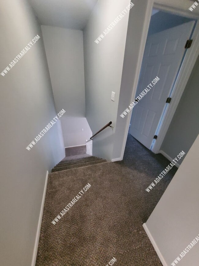 Building Photo - Beautiful and Spacious Louisburg Townhome-Available in MAY!!