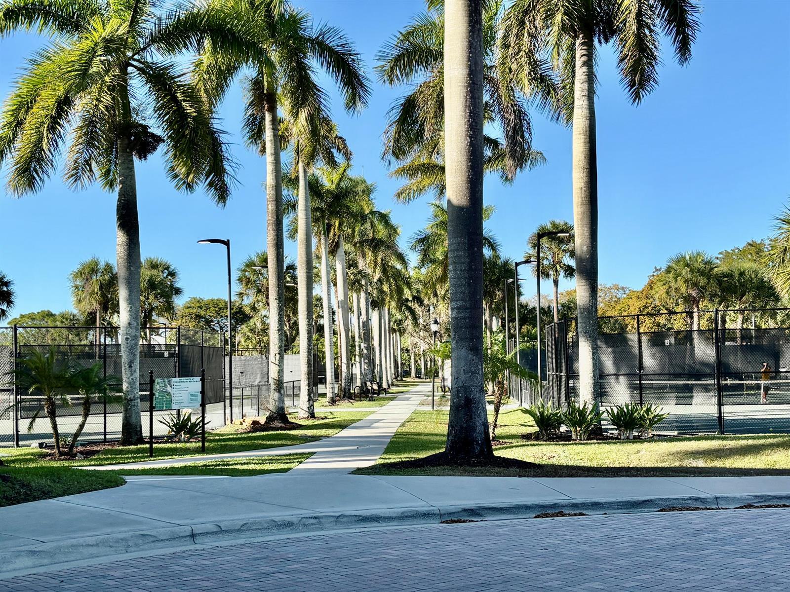 Building Photo - 5865 NW 125th Ave