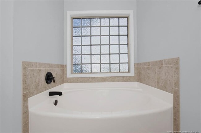 Building Photo - 210 Ganton Dr