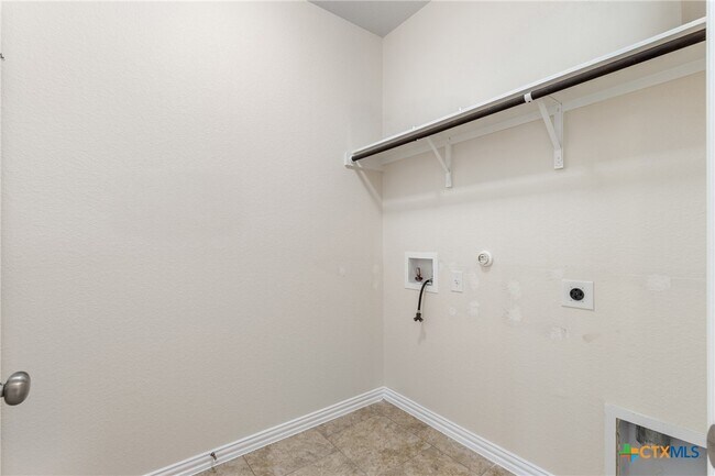Building Photo - 1025 Arvada Dr
