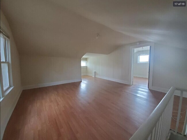 Building Photo - 1806 Mechanicsville Tpke