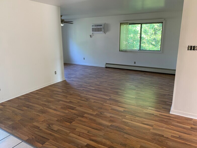Building Photo - 8163 Ralston Ct
