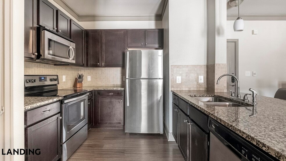 Building Photo - 18021 Kingsland Blvd