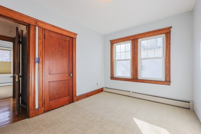 Building Photo - 55 Glenellen Rd