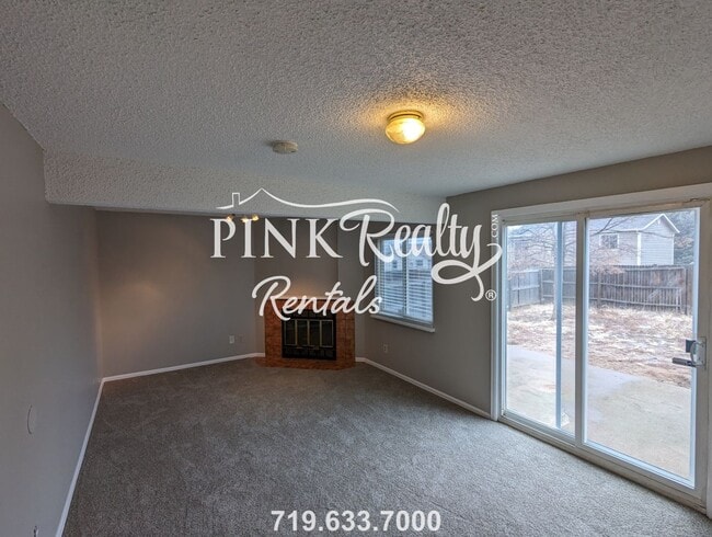 Building Photo - 3418 Foxridge Dr