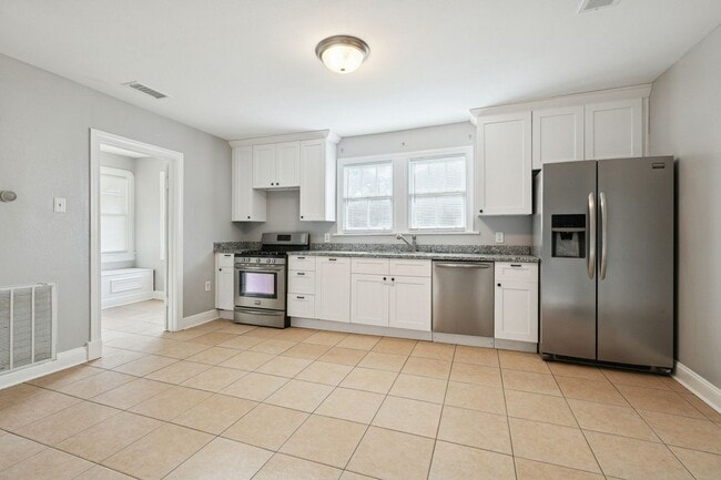 Building Photo - Cute & Cozy 3-Bedroom Home in Gretna!