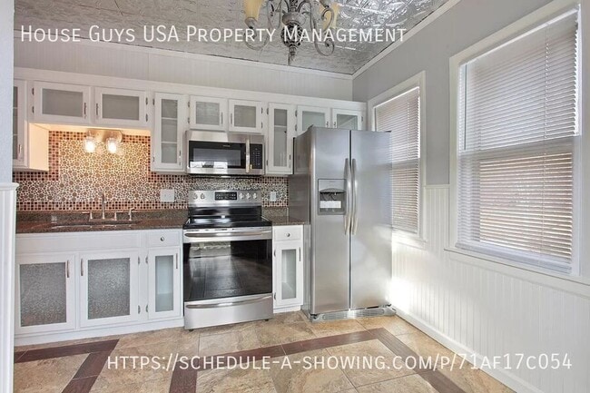 Building Photo - 513 Montgall Ave