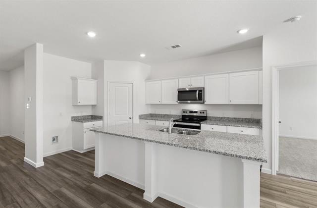 Building Photo - 1813 Sandlin Dr