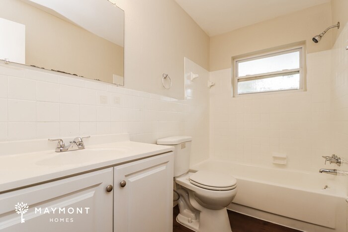 Building Photo - 2312 32nd Ave N